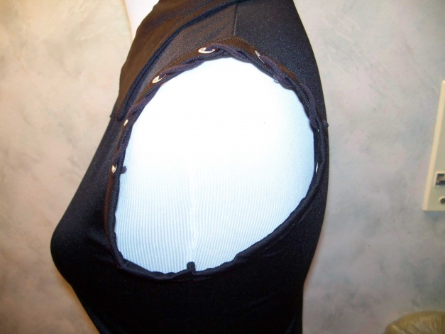 COLOURS OF THE WORLD// Rockiges Biker-Shirt (Gothic)