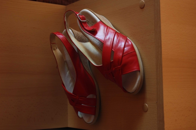 Rote Echtleder Sandalen, Sandaletten, Korkabsatz, Keilabsatz, Sling, Gr. 40