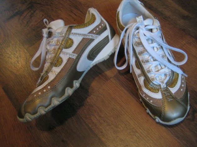 Sneaker Sportschuhe weiß /gold #Graceland