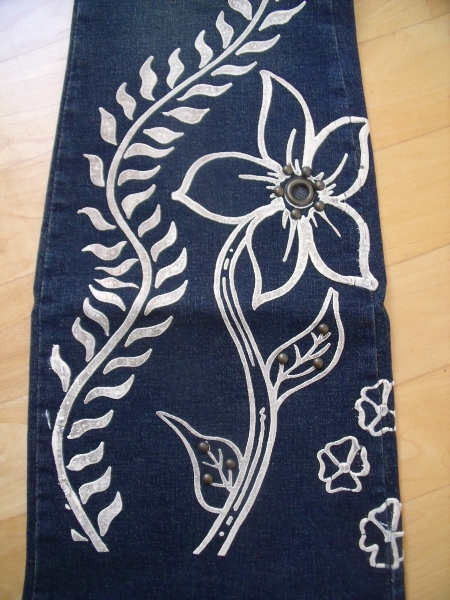 stylische Jeans mit Blumenmuster