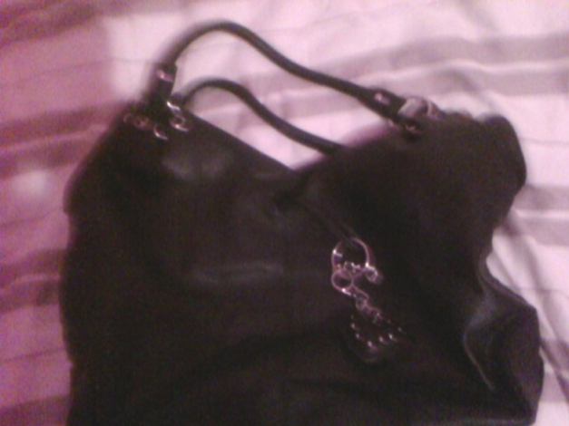 Große Schwarze Lederhandtasche 