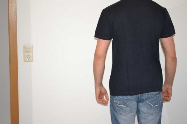 Schwarzes T-shirt mit stylischem Aufdruck