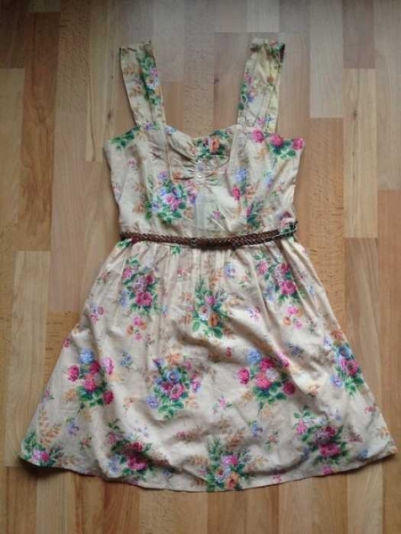 Kleid beige Blumen Tea Dress im Vintage Look