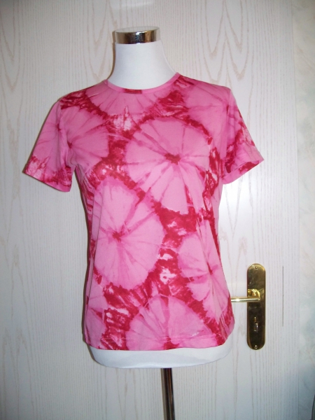 Rosa-rotes Batik-Shirt im Vintage-70er-Style Gr. M (Kostüm)