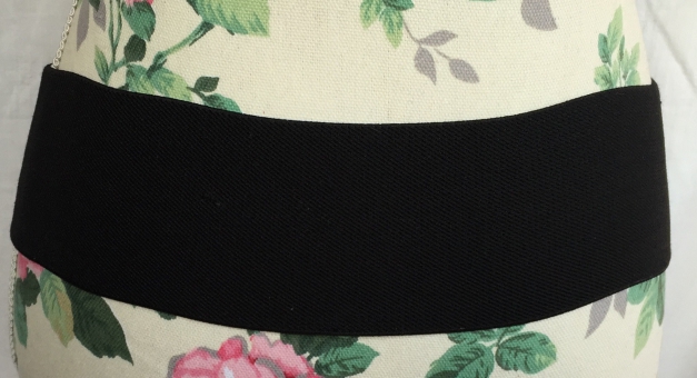 Schicker Gürtel mit Silberschnalle