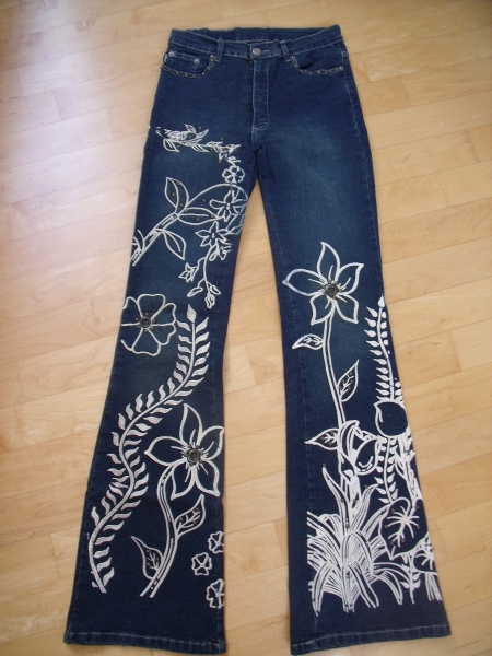 stylische Jeans mit Blumenmuster