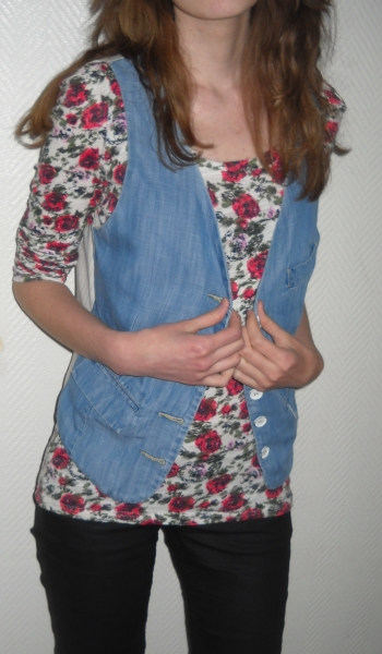 ZARA Jeansweste Weste Jacke jeansblau mittel Knöpfe Rückenteil fein gestreift 34 36 38 XS S M