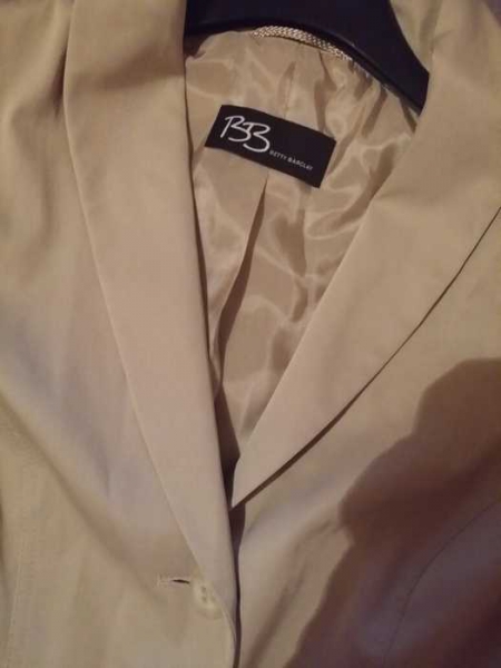 Super schöne Sommer Blazer von Betty Barclay
