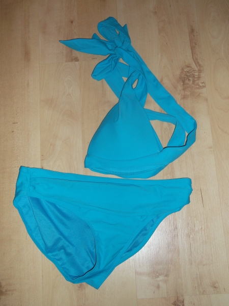 wunderschöner blauer Bikini mit einlagen ;) Gr.M 38