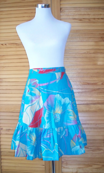 VINTAGE// Bunt gemusterter Wickelrock mit Volant (ausgestellt) (Gr. 36-38)