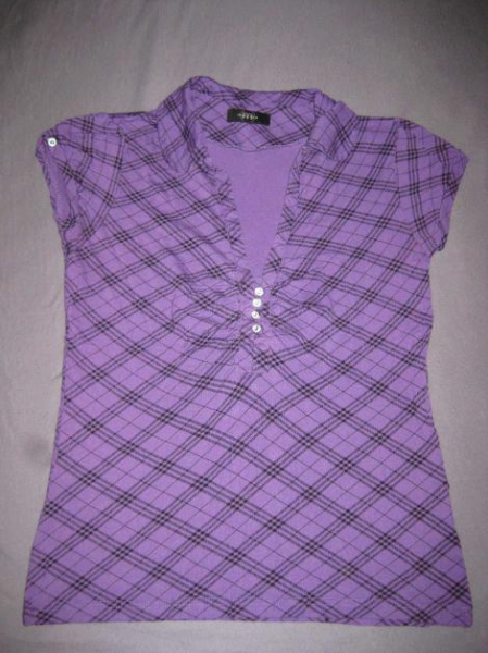 t-shirt, lila kariert mit strassknöpfen