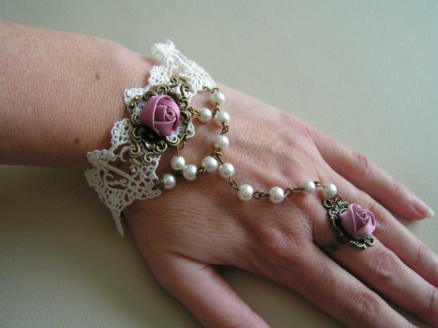 Gothic Handschmuck Spitze weiß creme Rose Rosa Armband Viktorianisch Burlesque Steampunk Choker