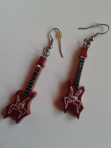 Rote Gitarren Ohrringe