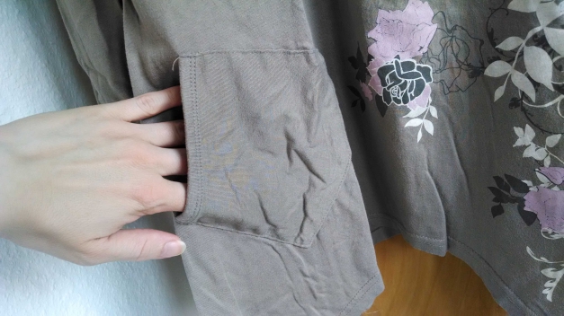 Longshirt mit romantischem Rosenprint