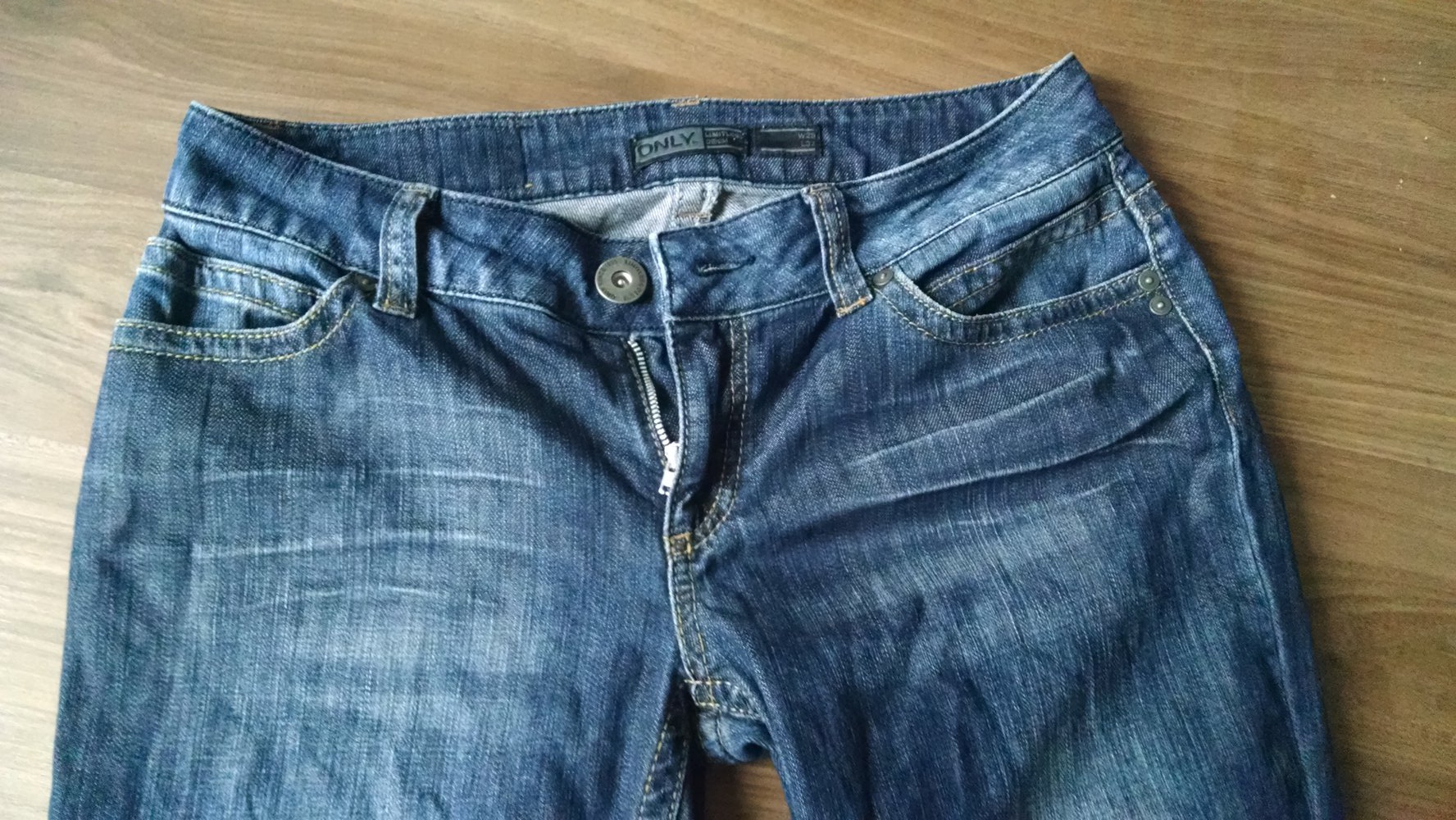 Schlagjeans Länge gekürzt W29