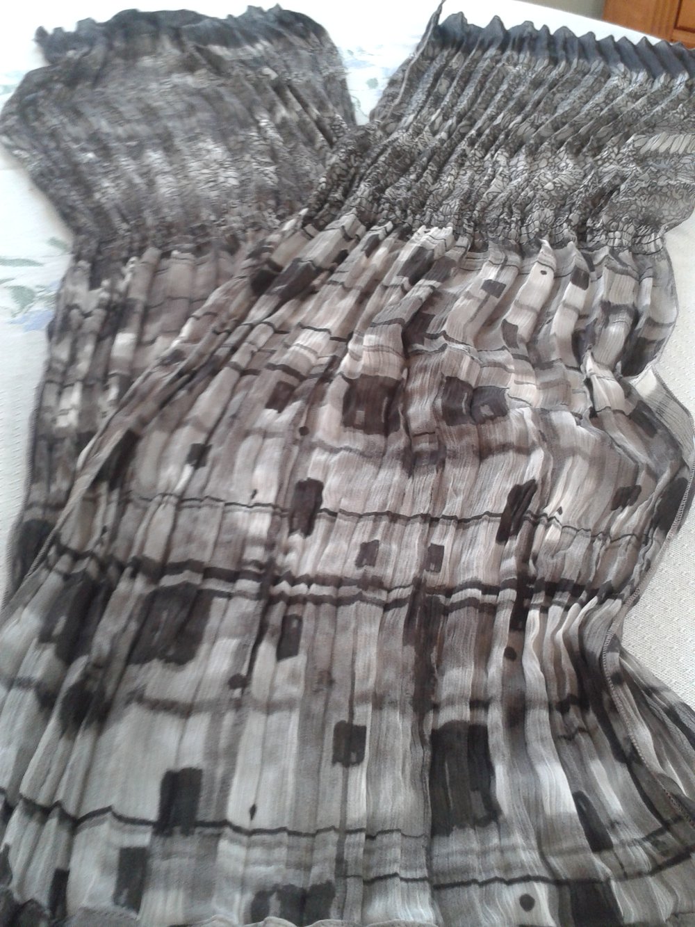 Tuch dünn braun Muster