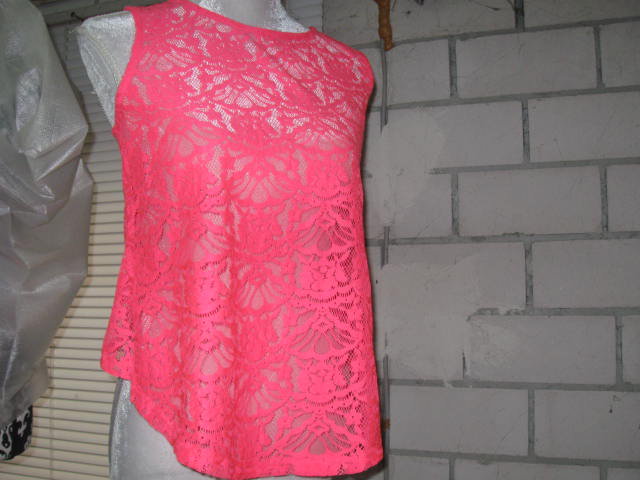 *** Neues zuckersüßes Spitzentop mit Schleifchen ***