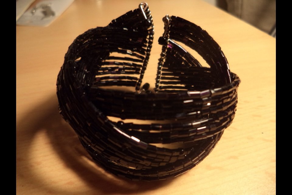 Schwarzes Glitzer Armband 