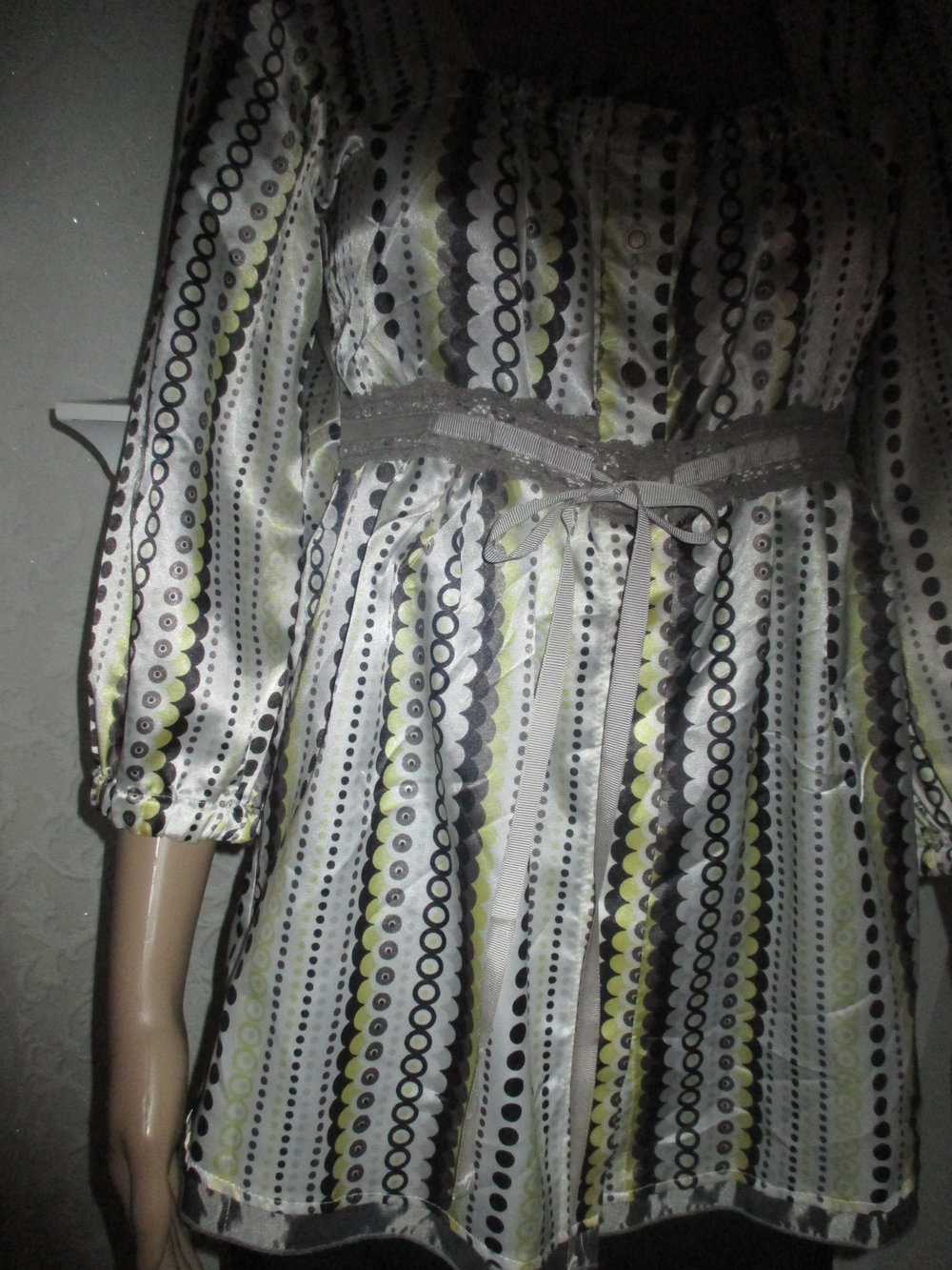 NEU mit ETIKETT Retro- Look Seiden Satin * Spitzen * Baby- Doll Style Tunika Bluse 