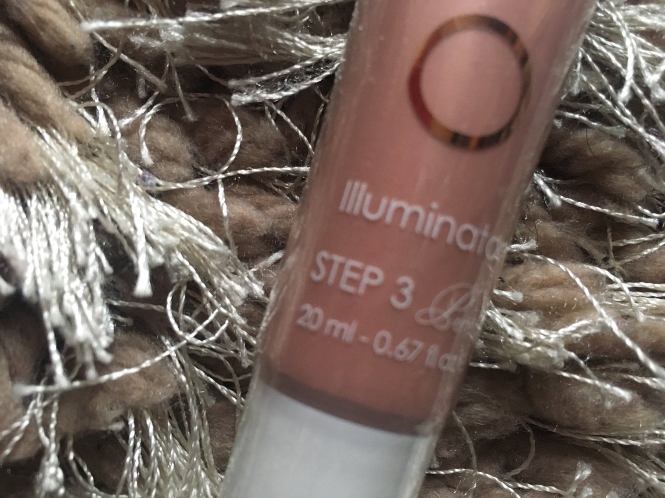 Manna Kadar Sheer Glo Shimmer Lotion