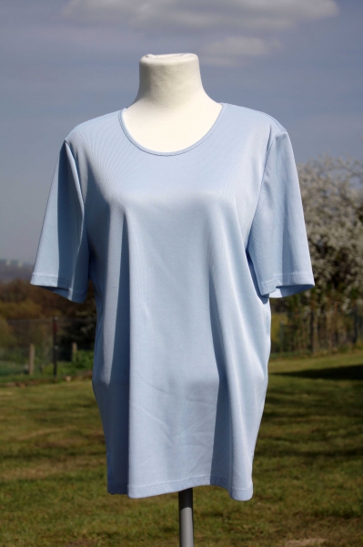 T-Shirt hellblau gerippt schlicht gerade bequem