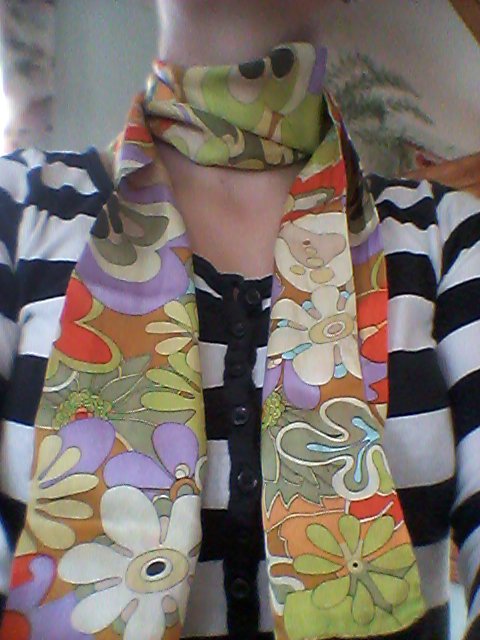 Tuch schmal kurz dünn bunt Blumen