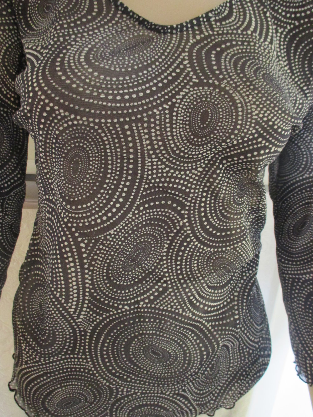  NEU * 60er Jahre Retro- Grafik- Style * Dreiviertel Arm * Chiffon * T- Shirt * Bluse 