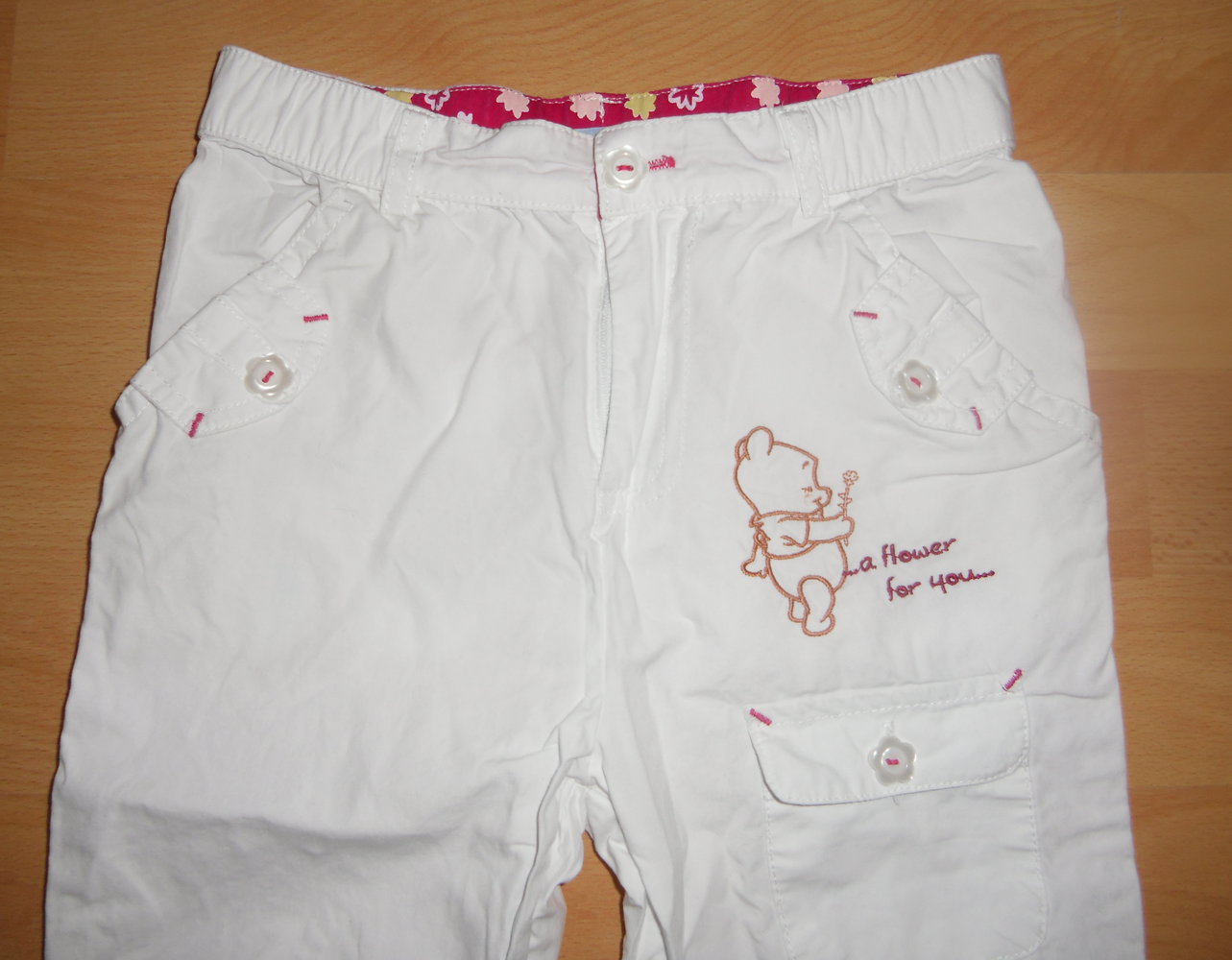 Disney- zuckersüße Winnie Puh ca 3/4 Hose Gr.86