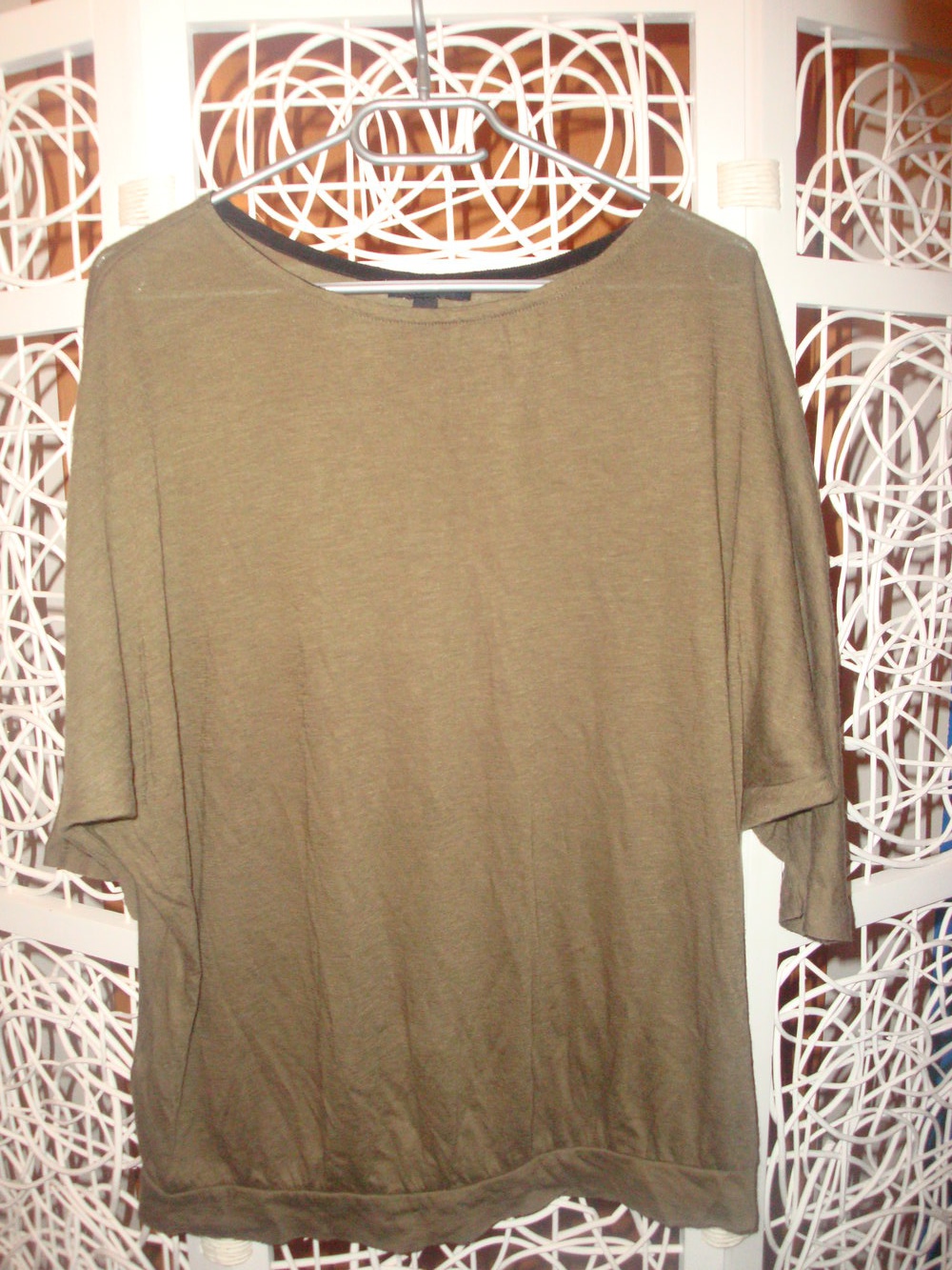 weites Shirt von Mango