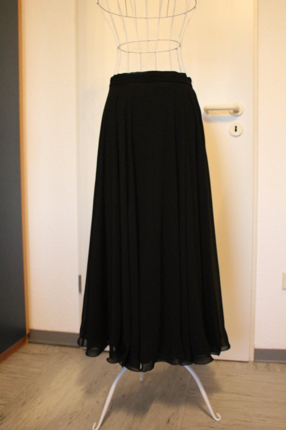 340. Festlicher Rock von Hermann Lange Collection, Gr. 38