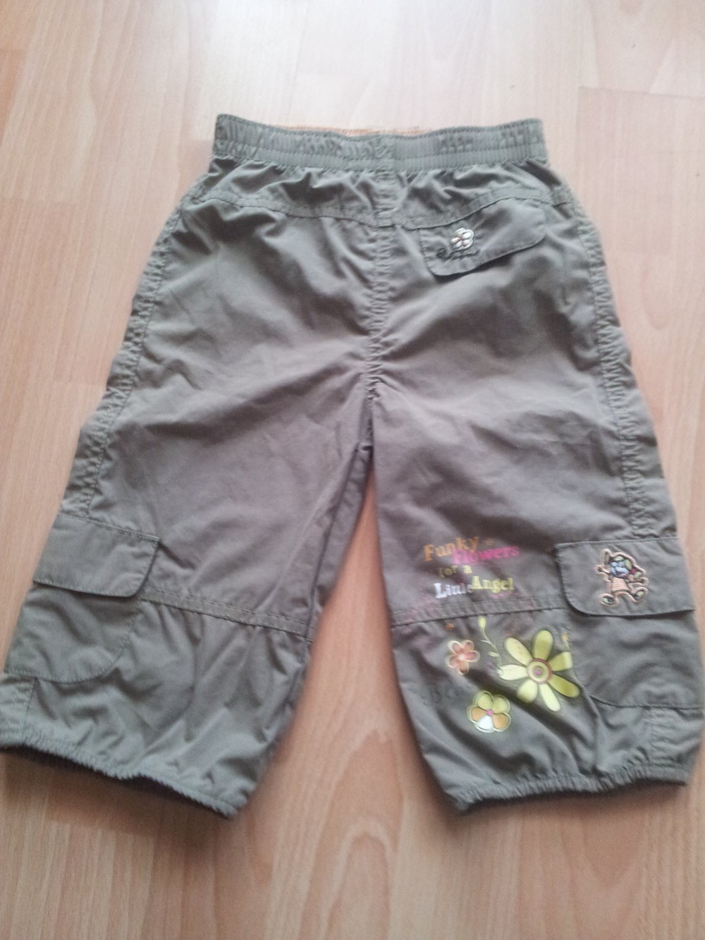 Hose Stoffhose khaki Blumen Gr. 80