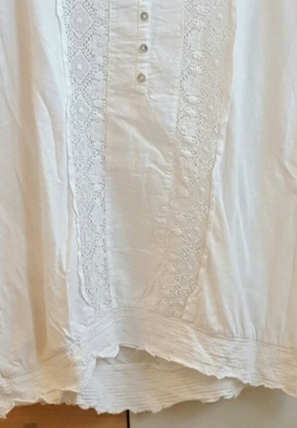 Lustiges weißes Oberteil