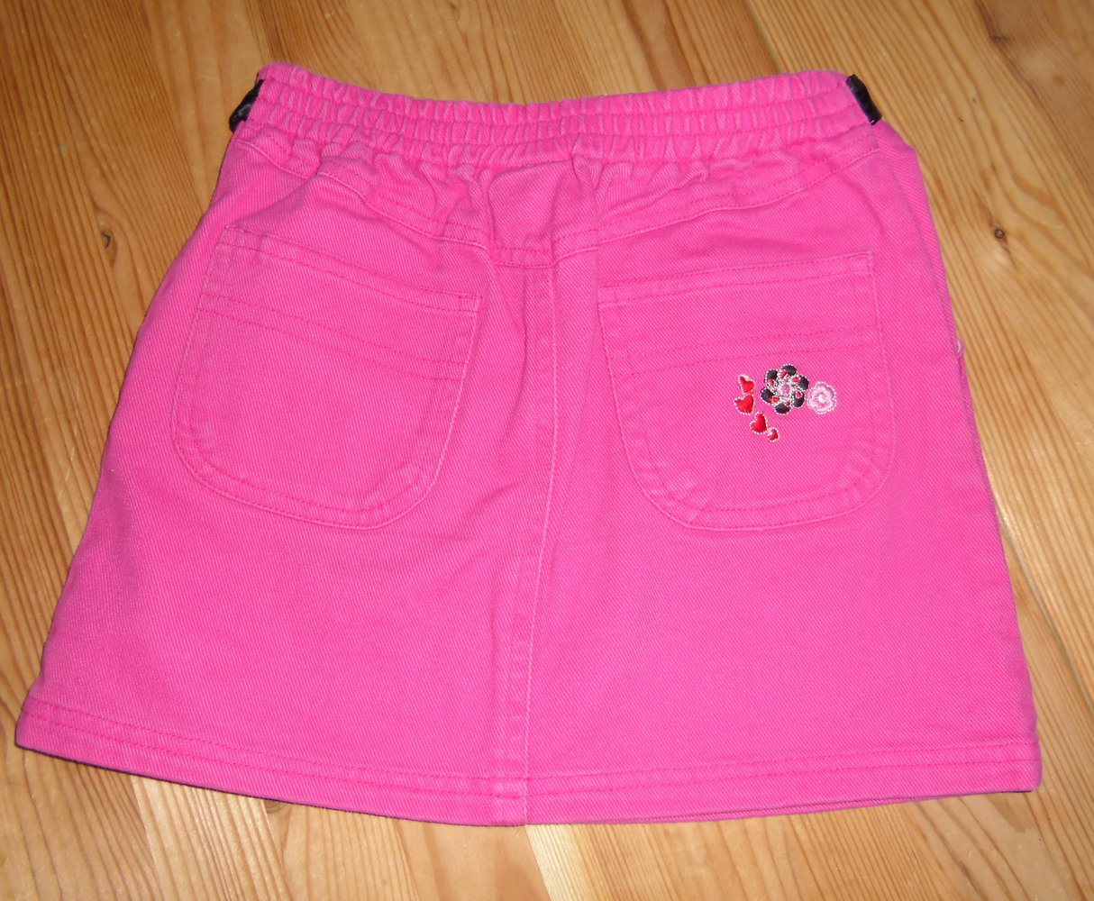 Warner Bros.-süßer Rock Gr.4 ca 104cm 