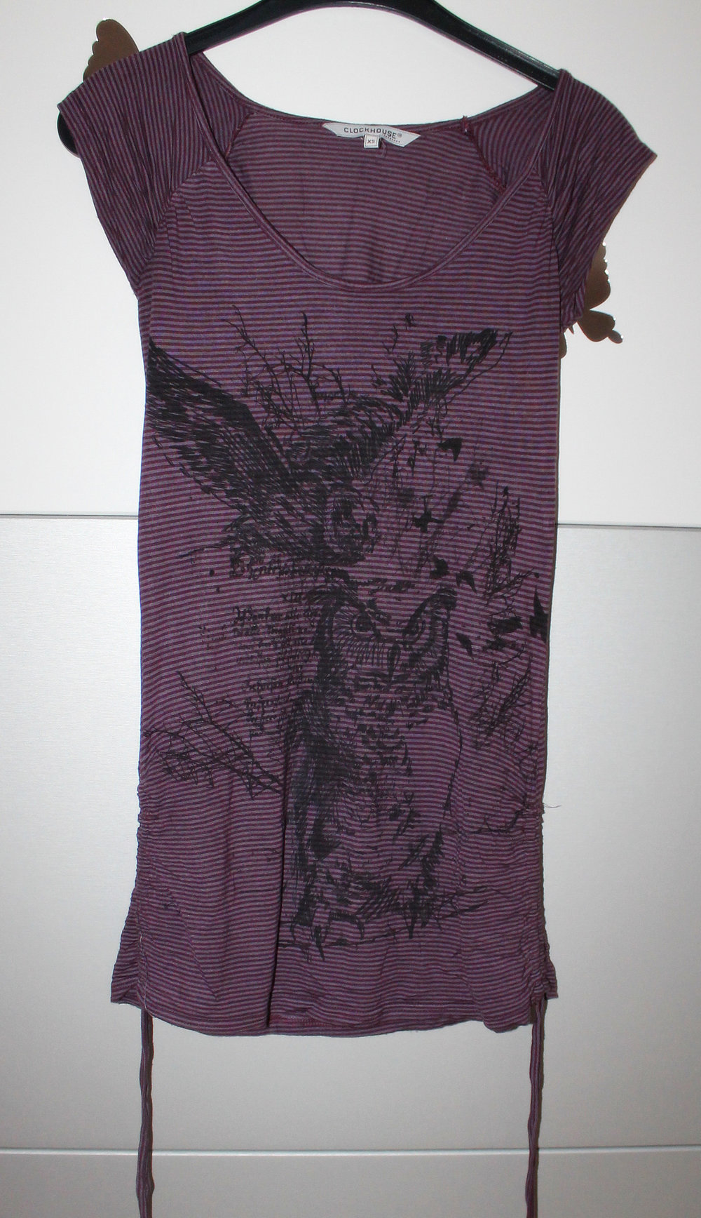 schönes Oberteil / Top / T-shirt gestreift mit Aufdruck