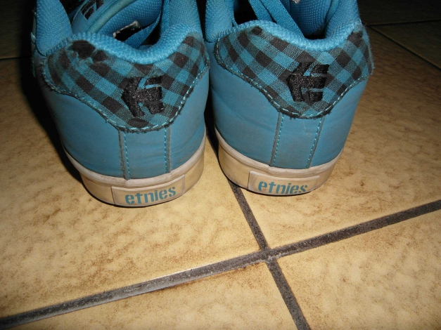 etnies skate shoes / Etnies 
