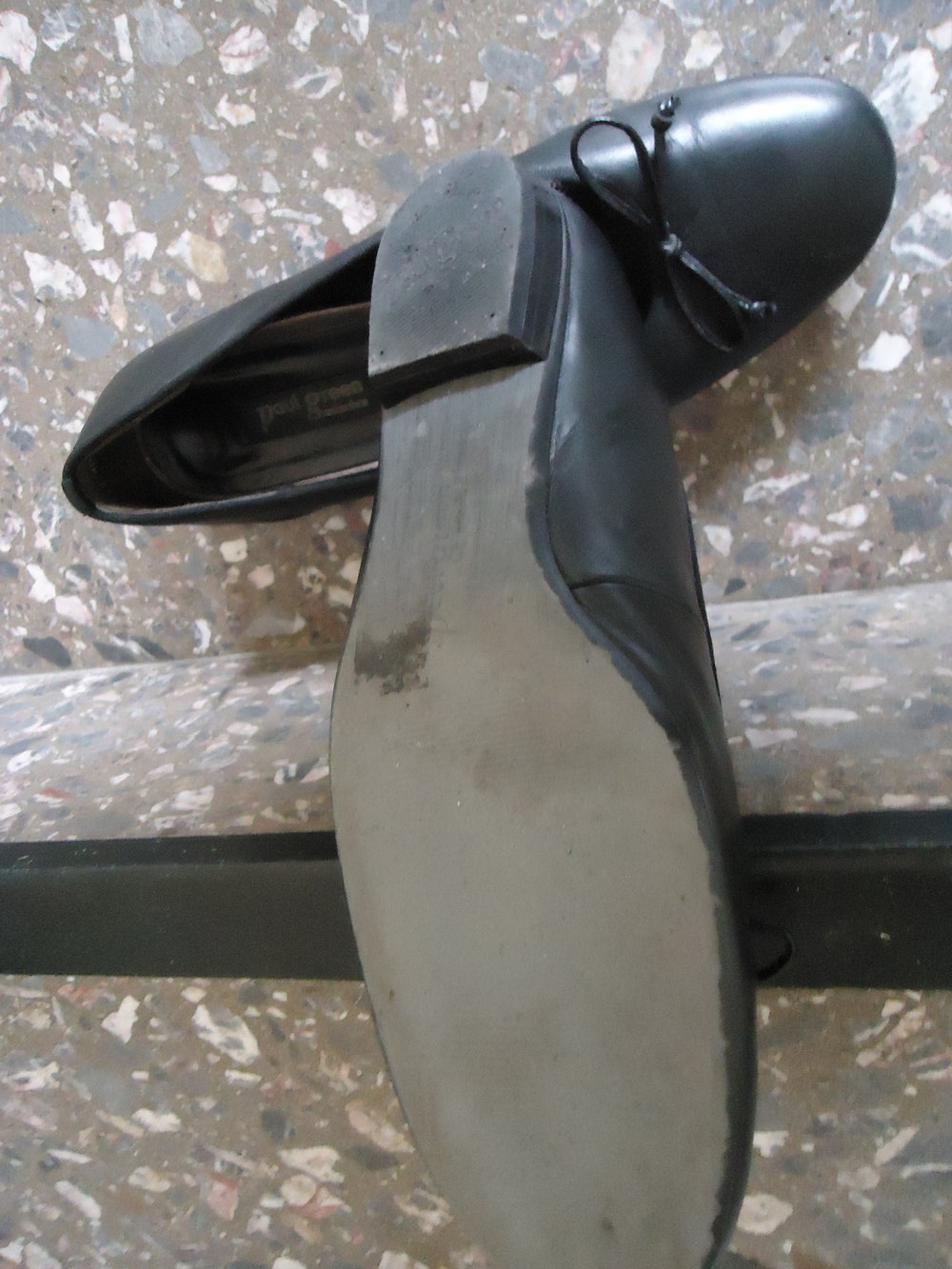 Die Ballerina aus schwarzem Leder mit hohen Tragekomfort von Paul Green