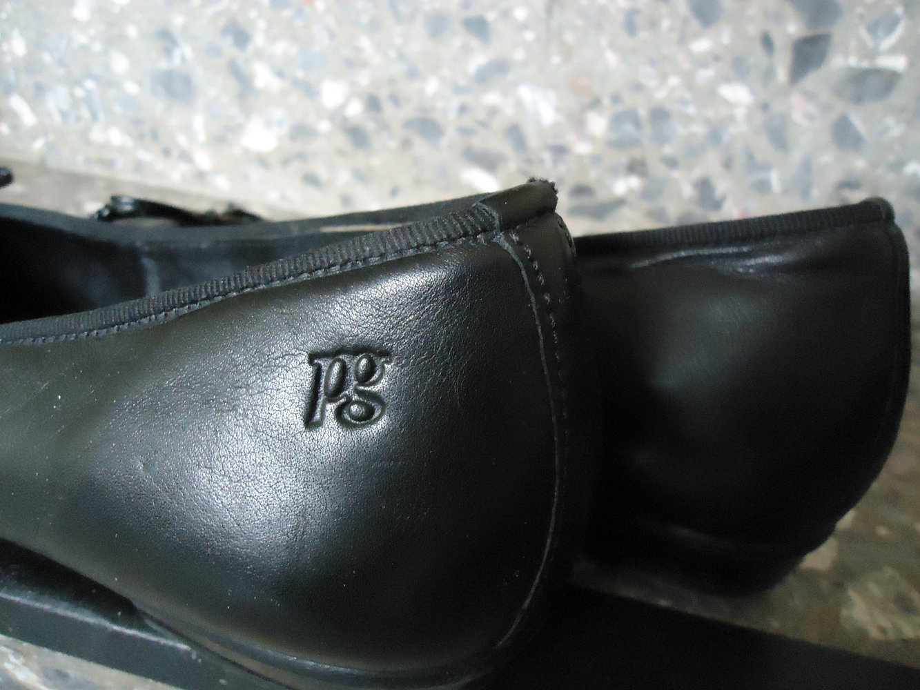 Die Ballerina aus schwarzem Leder mit hohen Tragekomfort von Paul Green