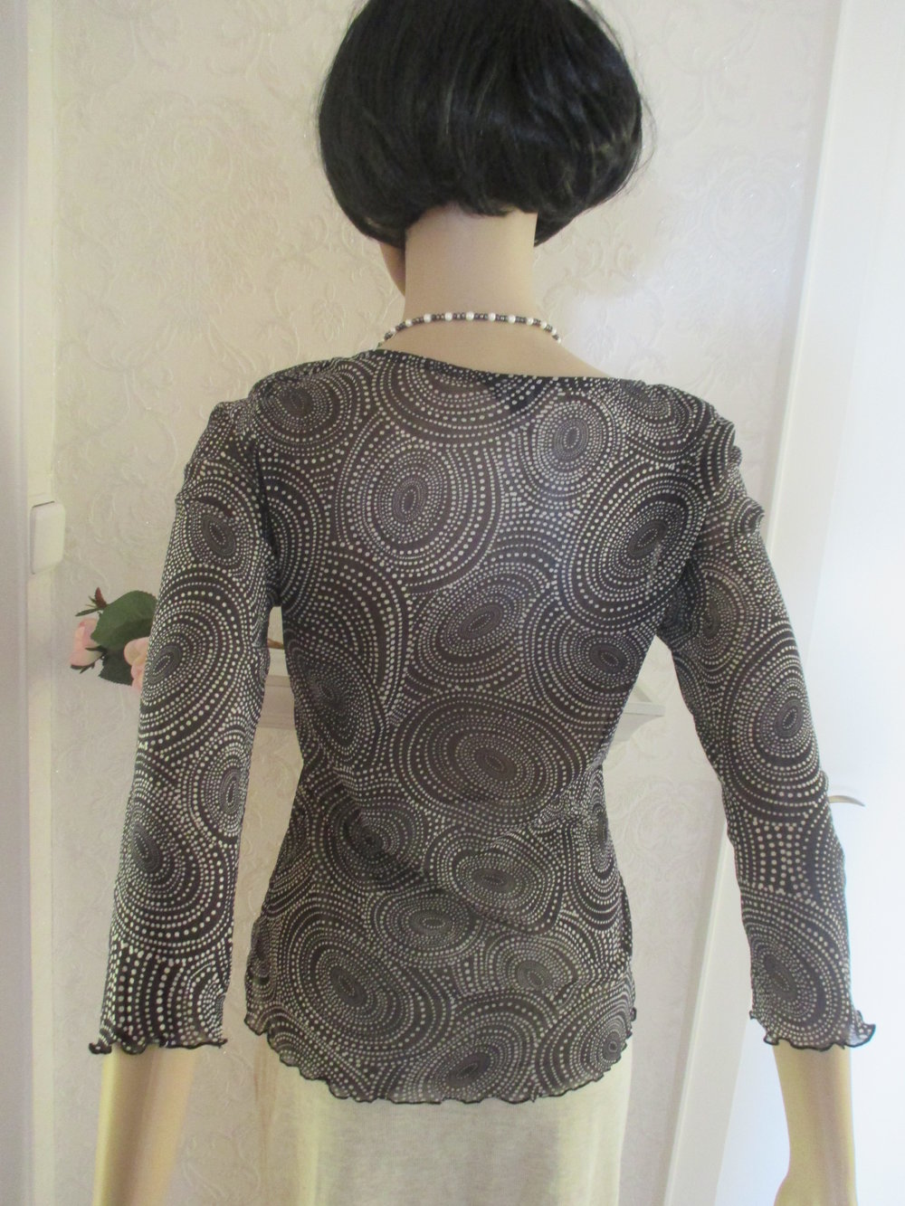  NEU * 60er Jahre Retro- Grafik- Style * Dreiviertel Arm * Chiffon * T- Shirt * Bluse 