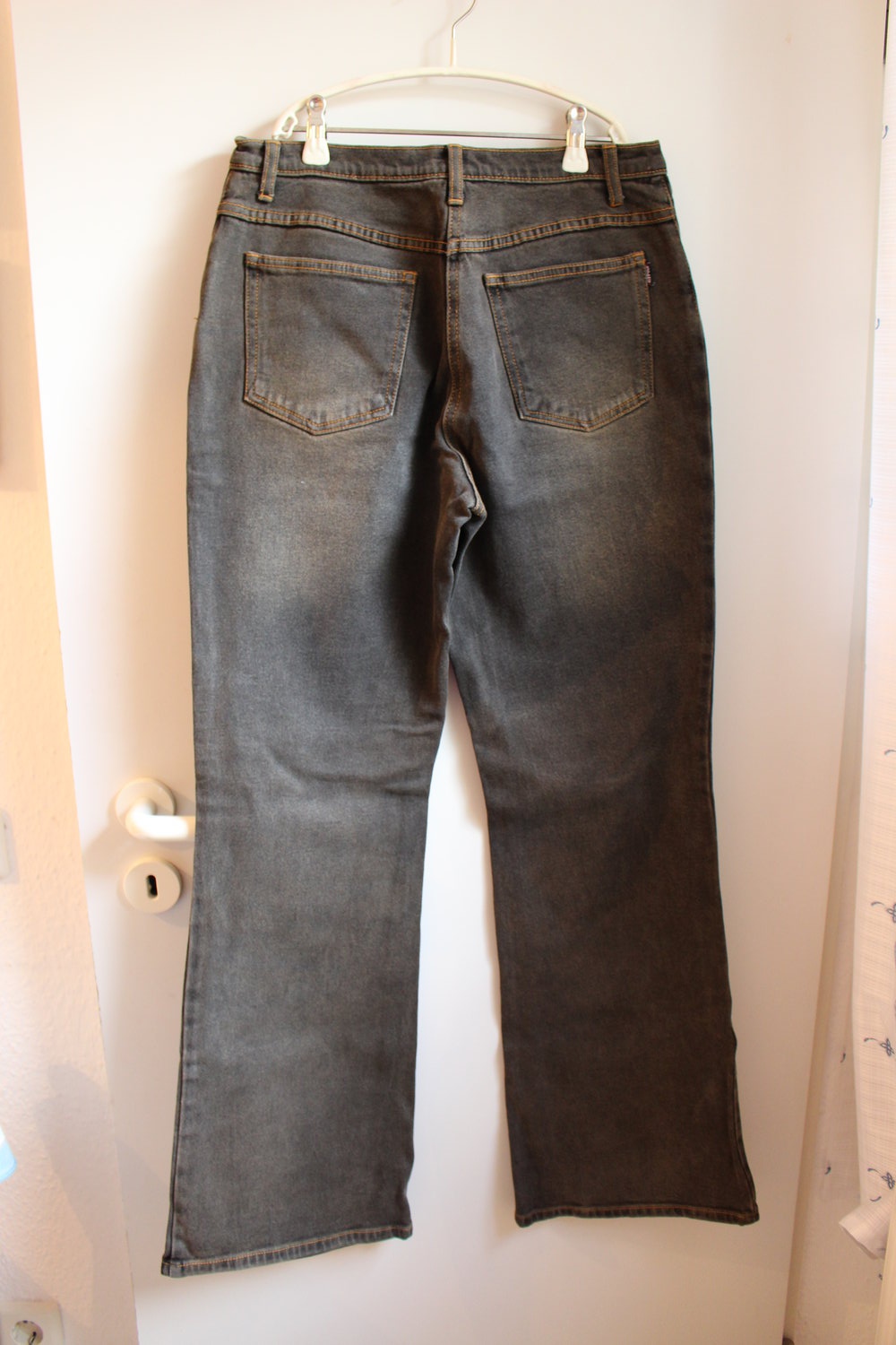 153. Jeans von Elho, braun, Gr. 38