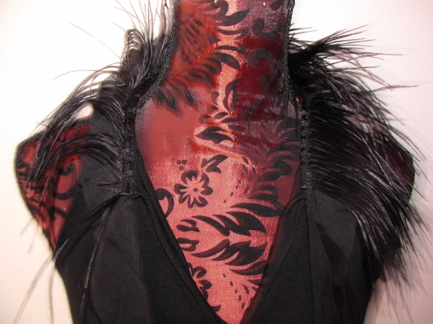 Oberteil mit Federn von Mango