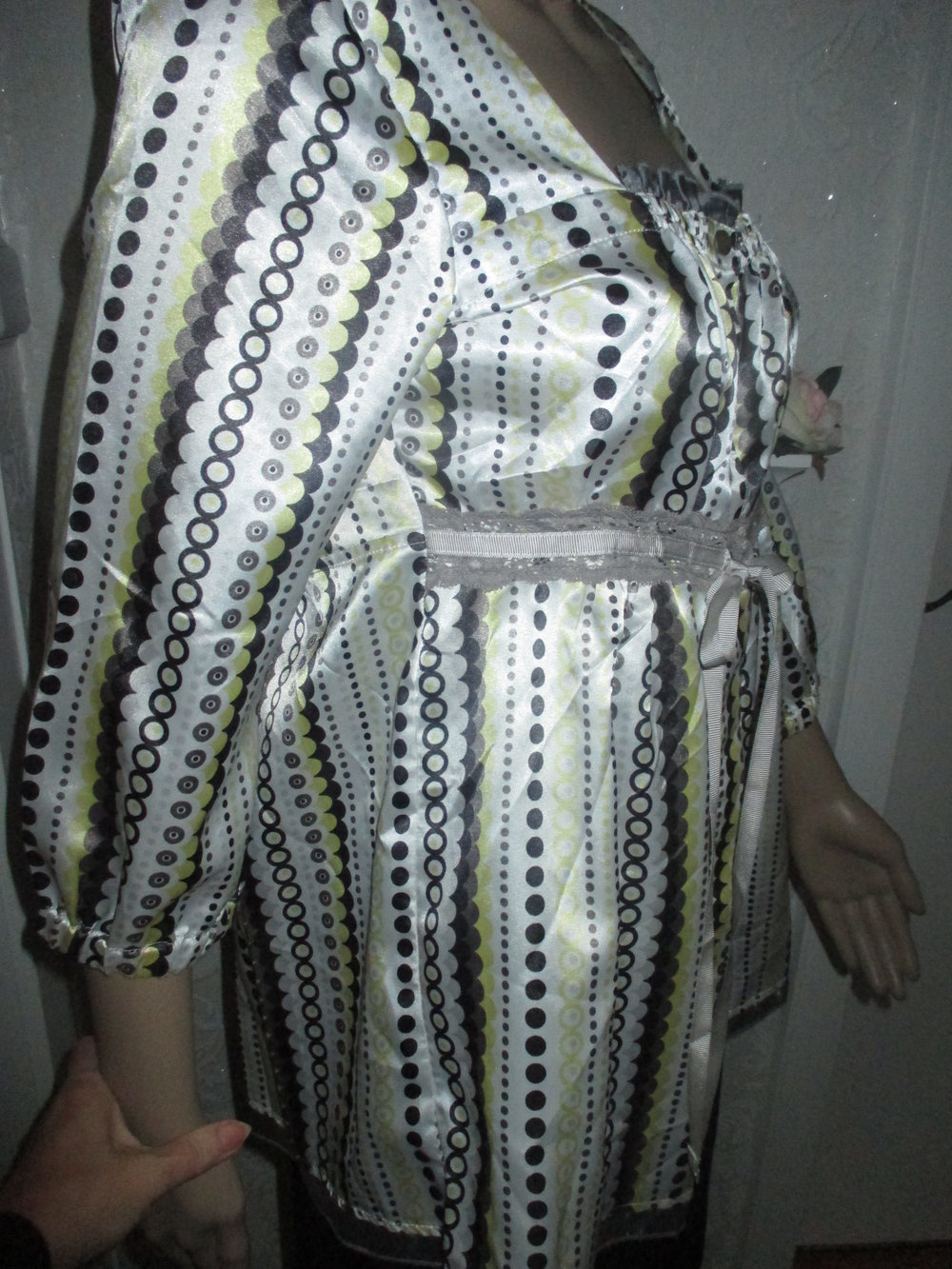 NEU mit ETIKETT Retro- Look Seiden Satin * Spitzen * Baby- Doll Style Tunika Bluse 