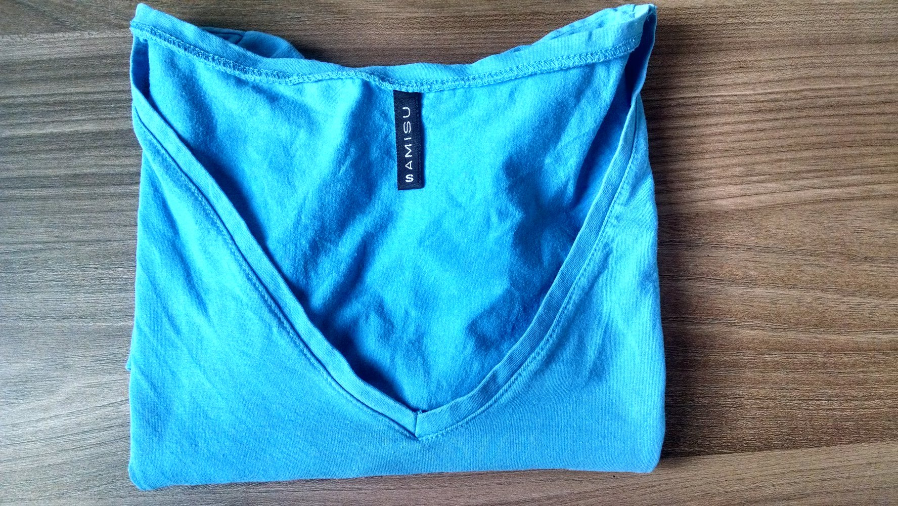 Blaues Basic T-Shirt