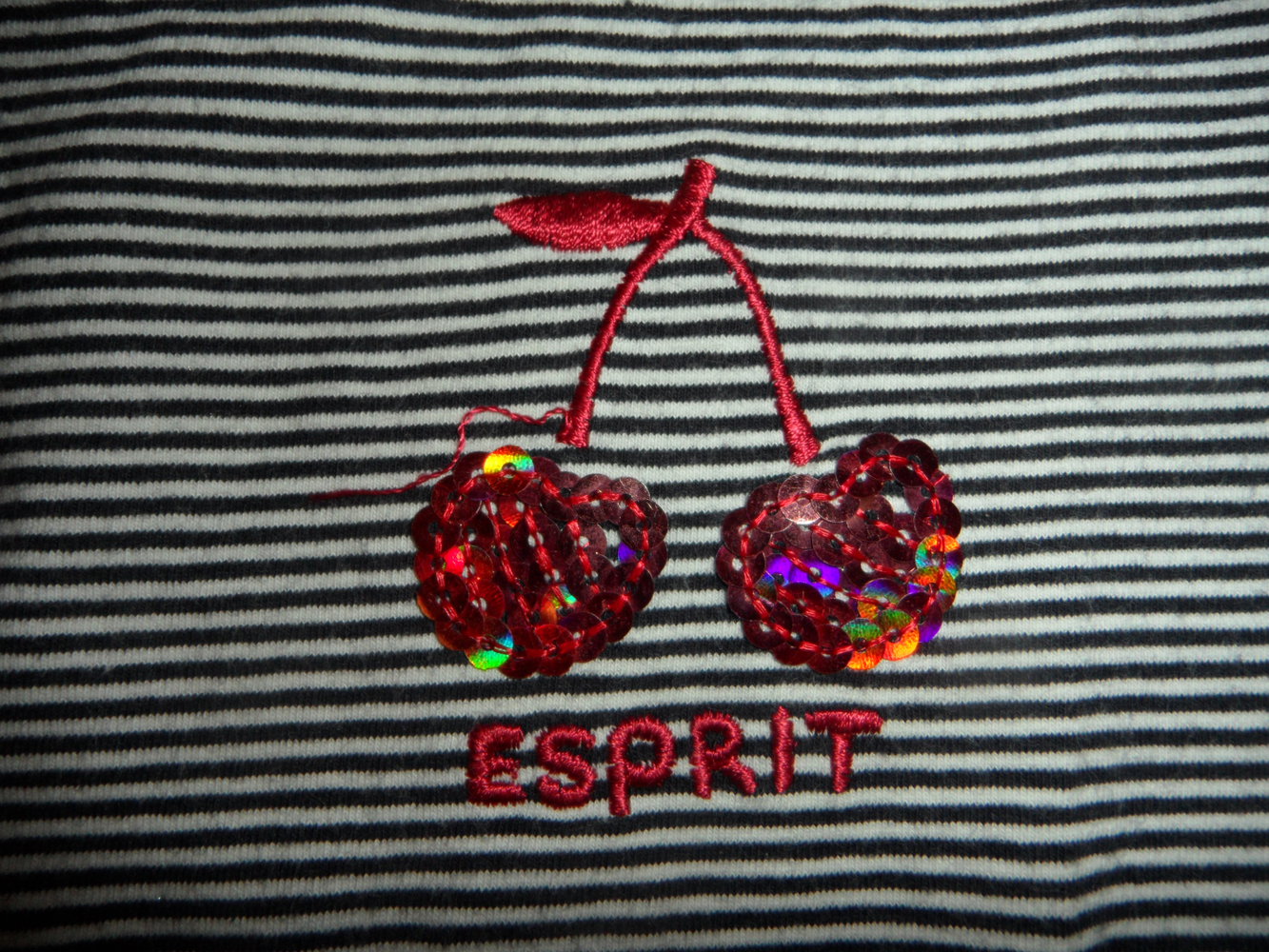 Esprit T-Shirt maritim gestreift Kirschen 104/110