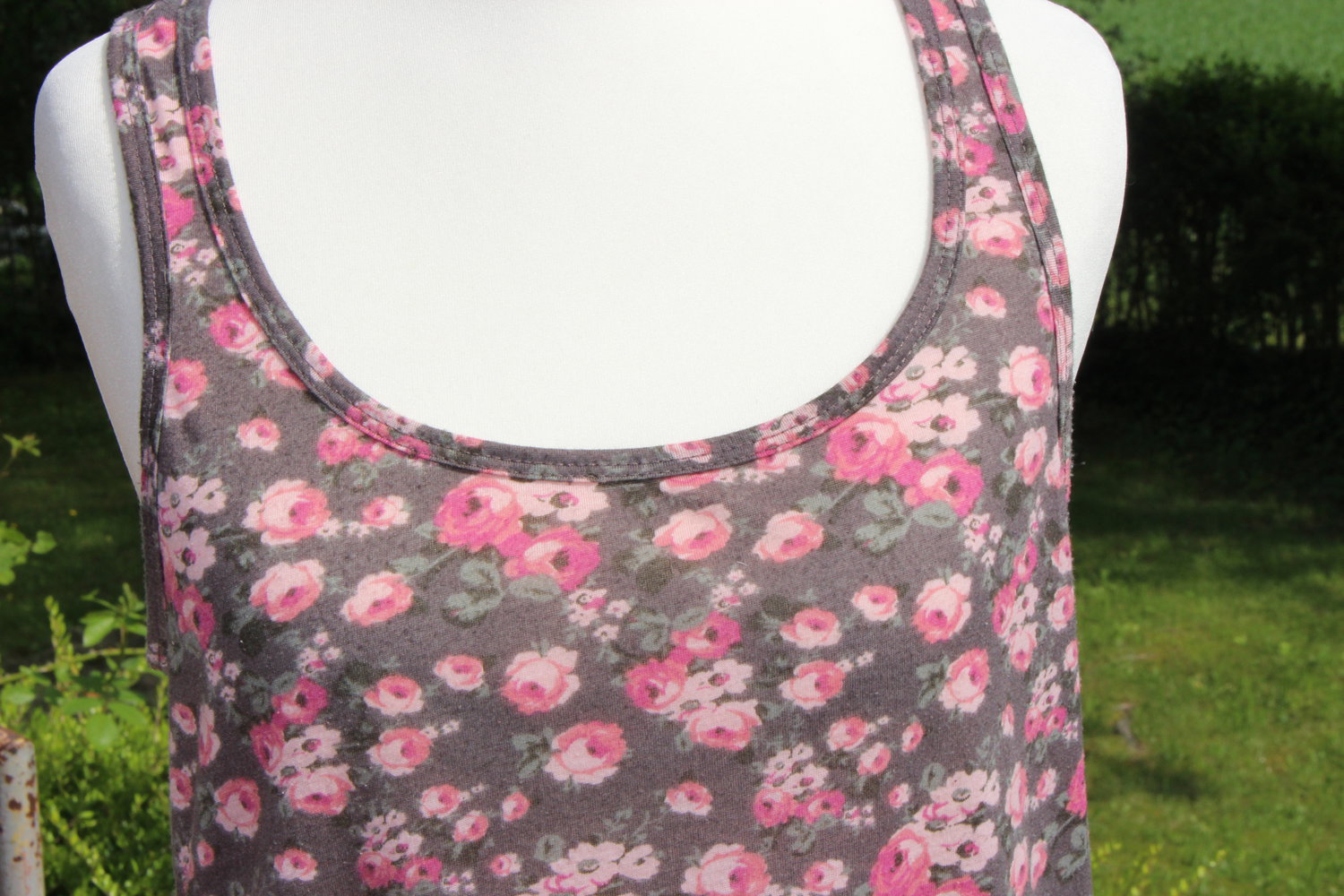Tanktop mit Blumen
