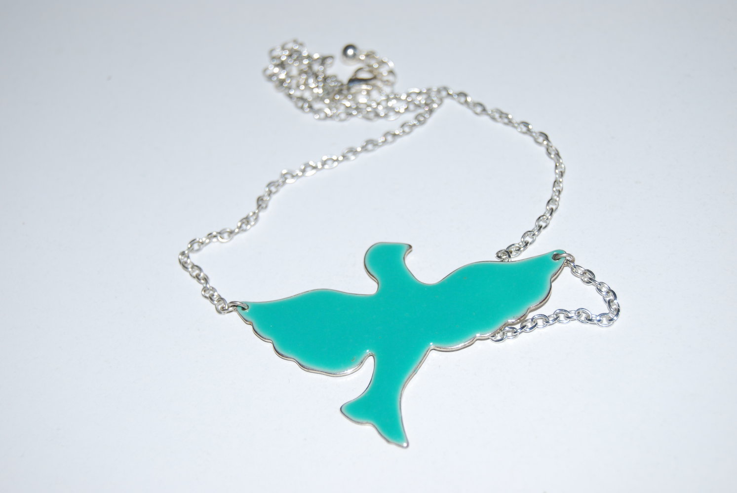 Türkise Schwalbenkette