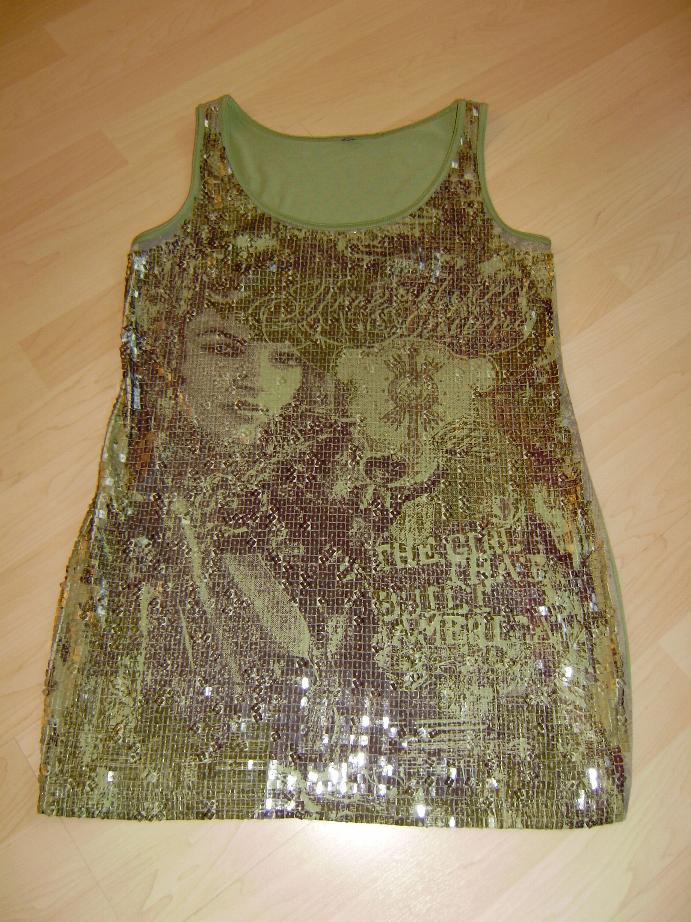 Ausgefallenes Long-Top mit Pailletten in Gün/Khaki ca. Gr. M