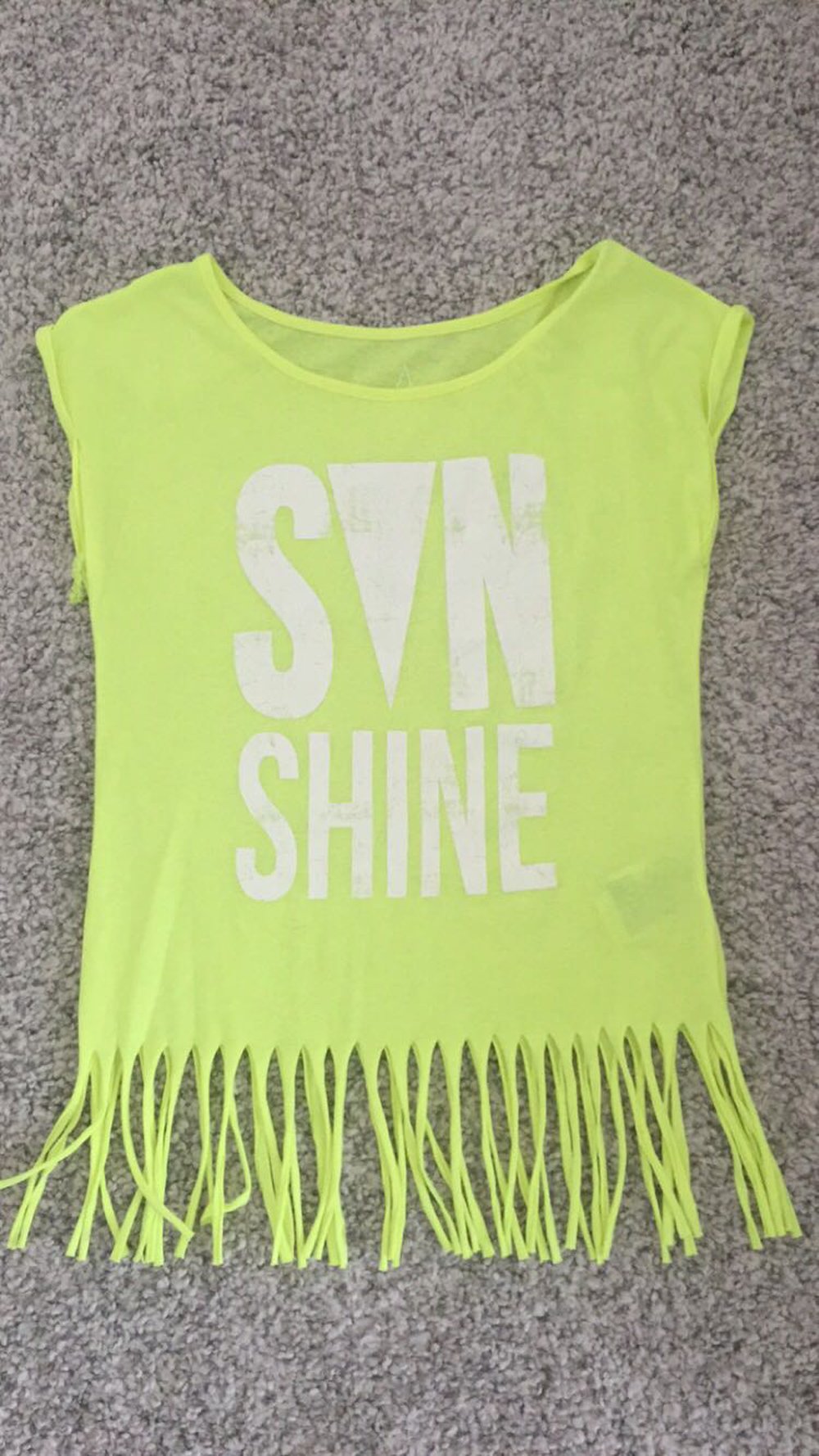 Neonfarbenes Fransen T-shirt