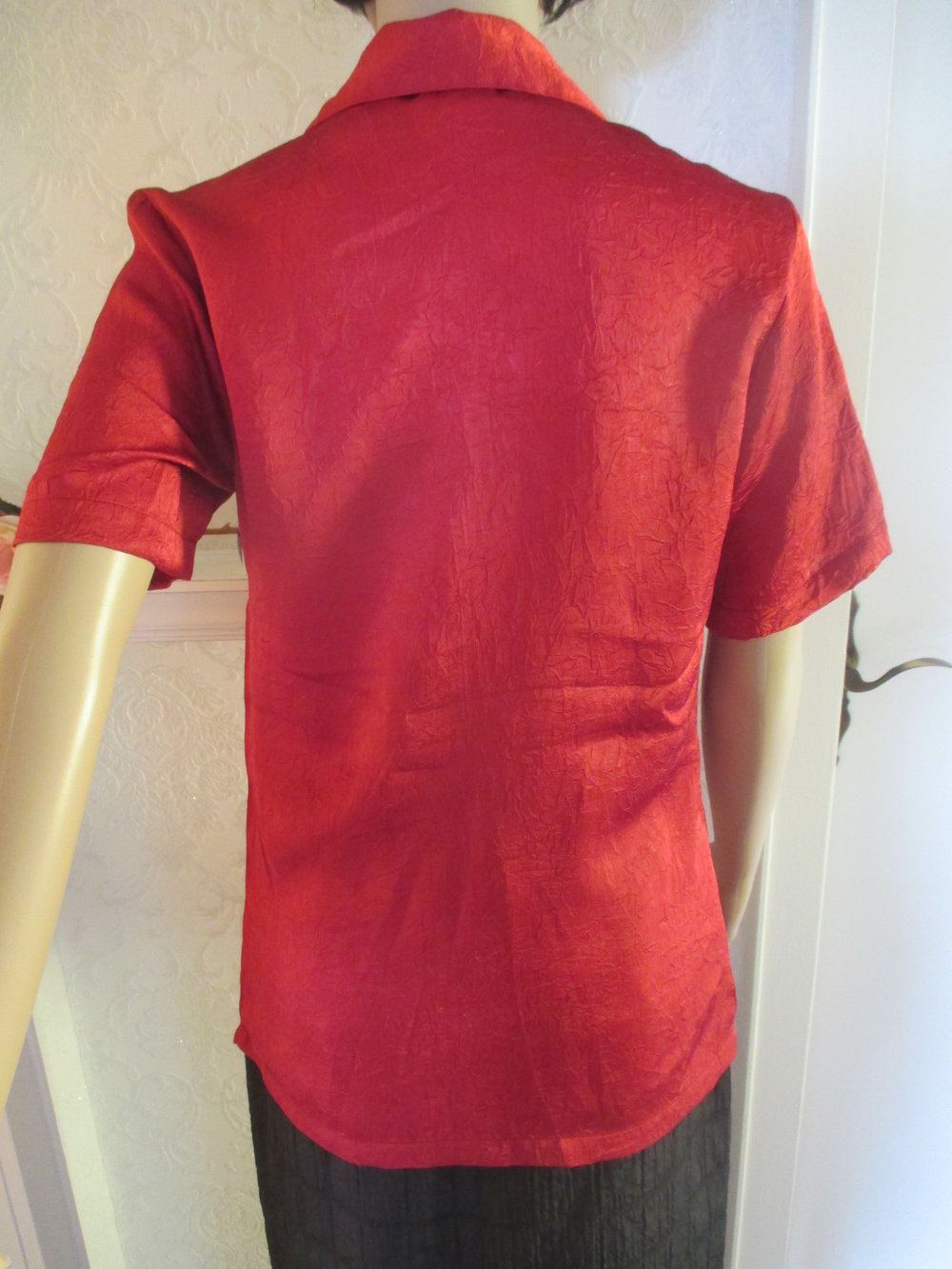 NEU * Business * Freizeit * Abend * Ausgeh * Seiden- Satin * Chrinkel- Optik * Hemd- Bluse * kurzarm 