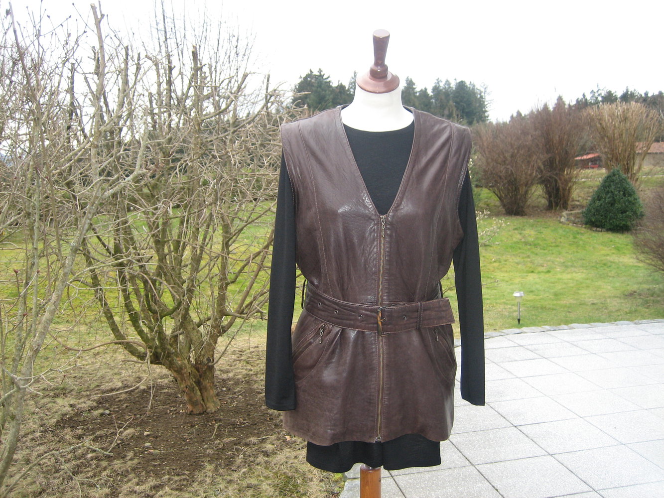 Exclusive Echtleder-Weste Gr. 40/42, Mocca-Braun, superweiches Lamm-Nappa!