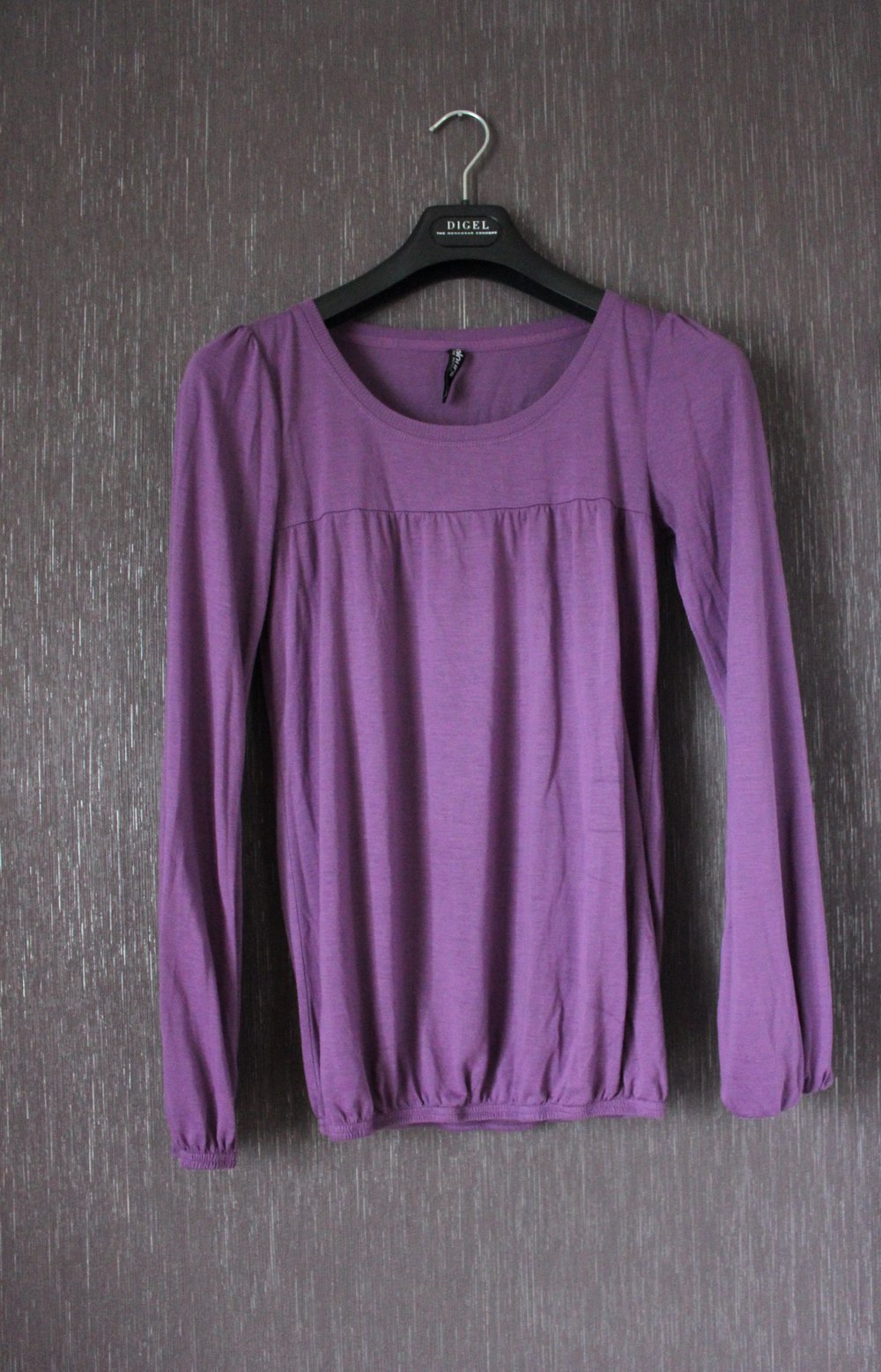 langärmeliges Shirt